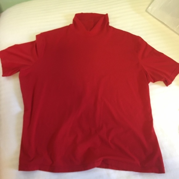St. John Tops - Red St. John Short Sleeved Shirt Size Large